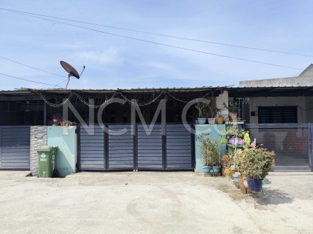 Terrace House For Auction at Taman Desa Aman