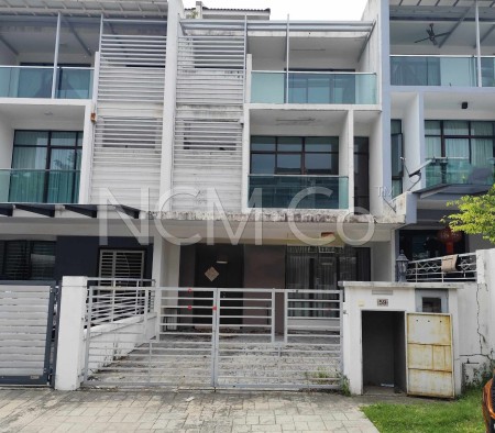 Terrace House For Auction at Pangsapuri Damai Utama