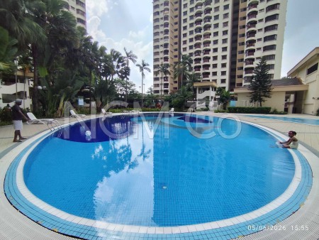 Condo for Auction