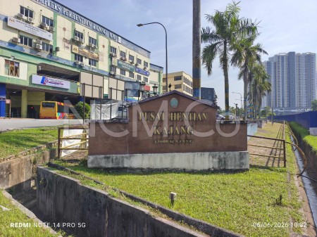Apartment For Auction at Pusat Hentian Kajang