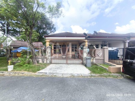 Terrace House For Auction at Taman Pulai Indah