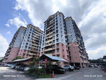 Apartment For Auction at Cheras Utama Apartment