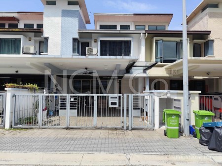 Terrace House For Auction at SouthLake