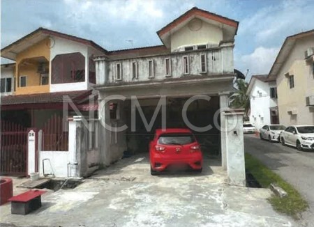 Terrace House For Auction at Taman Klang Utama