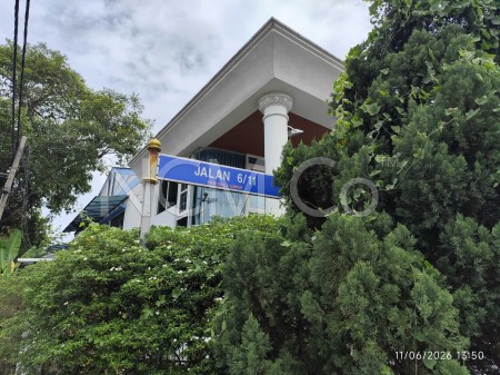 Terrace House for Auction