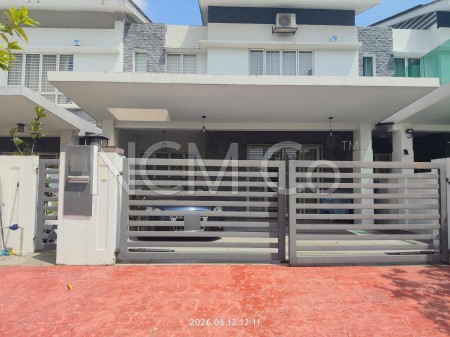 Terrace House For Auction at D'Kayangan