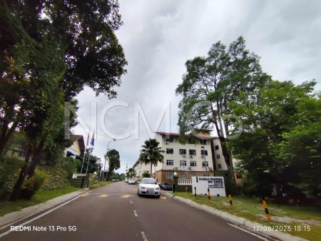 Apartment for Auction