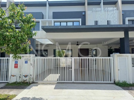 Terrace House For Auction at Hijayu 2