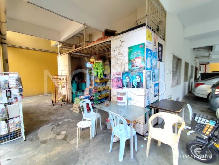 Apartment for Auction