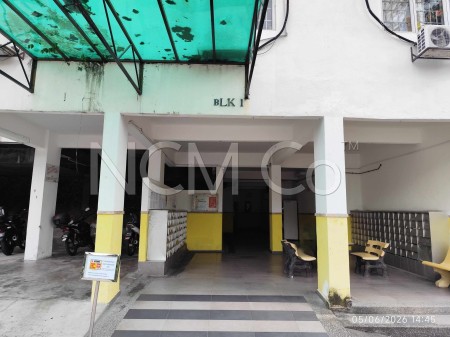 Apartment for Auction