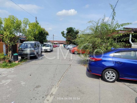 Terrace House for Auction
