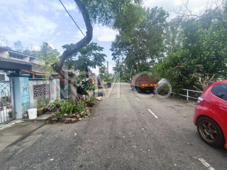 Terrace House for Auction