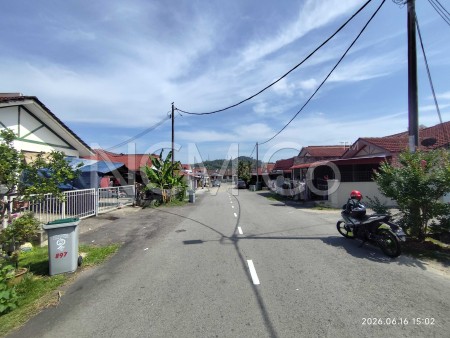 Terrace House for Auction
