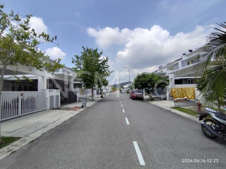 Terrace House For Auction at Tiara Sendayan
