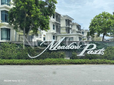 Terrace House For Auction at The Meadow Park