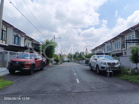 Terrace House for Auction