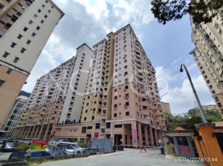 Apartment For Auction at Prima Saujana