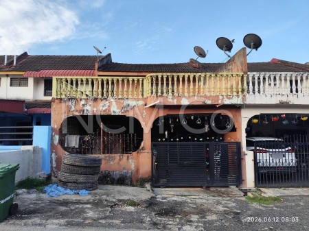 Terrace House For Auction at Taman Saga