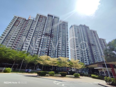 Apartment For Auction at Dwiputra Residences