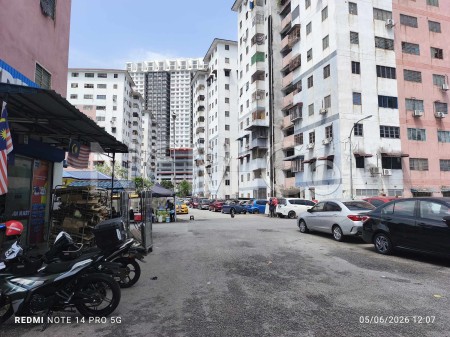 Apartment for Auction