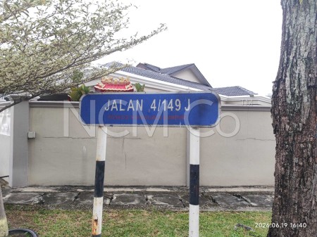 Terrace House for Auction