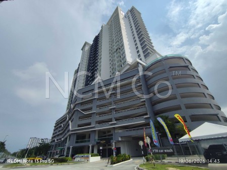 Serviced Residence For Auction at Saville D'lake