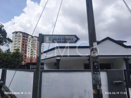 Terrace House for Auction