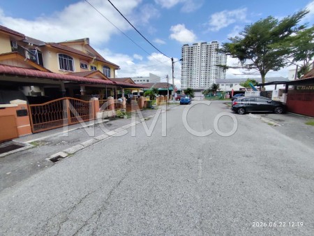 Terrace House For Auction at Halaman Meru Permai