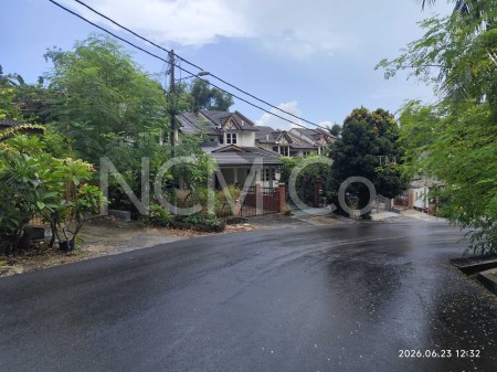Terrace House for Auction