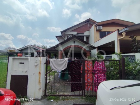 Terrace House For Auction at Section 7