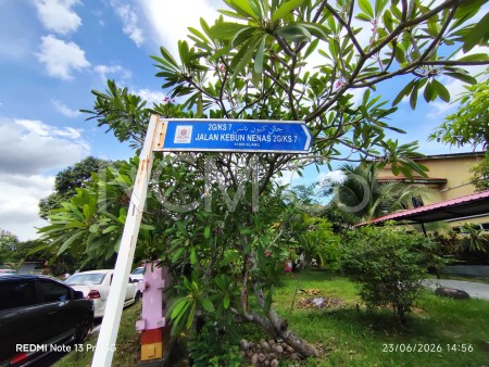 Terrace House for Auction