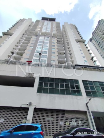 Apartment For Auction at Park @ One South