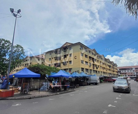 Apartment For Auction at Pangsapuri Sri Bayu