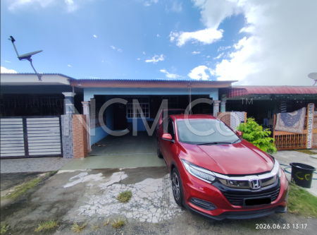 Terrace House For Auction at Seri Manjung
