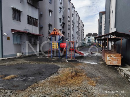 Apartment For Auction at Sri Ros Apartment