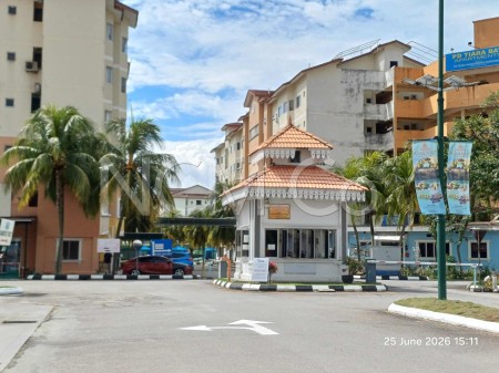 Apartment for Auction