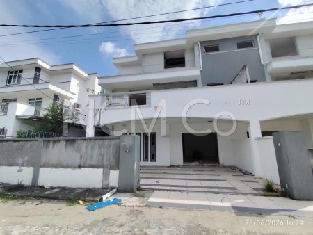 Terrace House For Auction at Taman Sejati