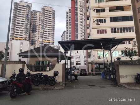 Apartment for Auction