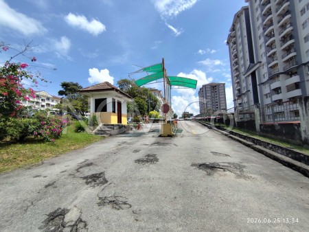 Apartment for Auction