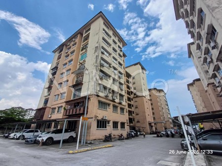 Apartment for Auction