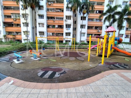 Apartment for Auction
