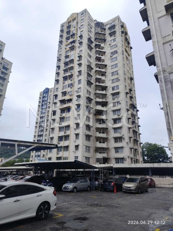 Flat For Auction at Desa Bayan Apartment