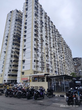 Flat For Auction at I-Park Apartment