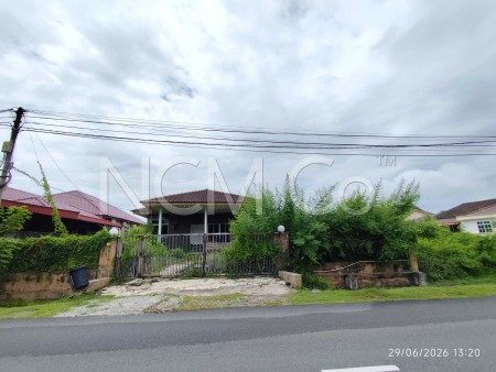 Bungalow House For Auction at Taman Anggerik