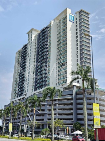 Serviced Residence For Auction at Saville D'lake
