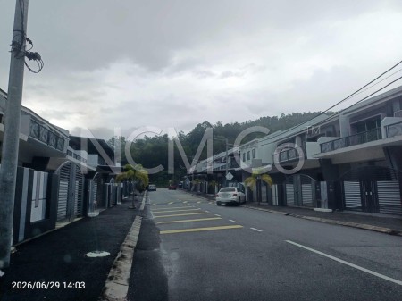 Terrace House for Auction