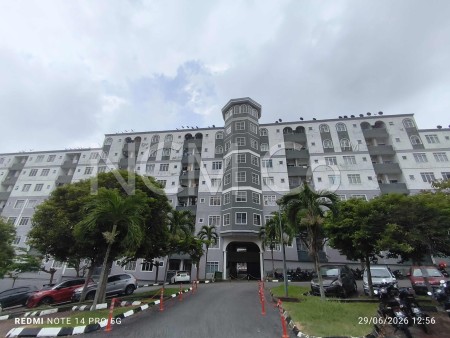 Apartment For Auction at Desa Palma