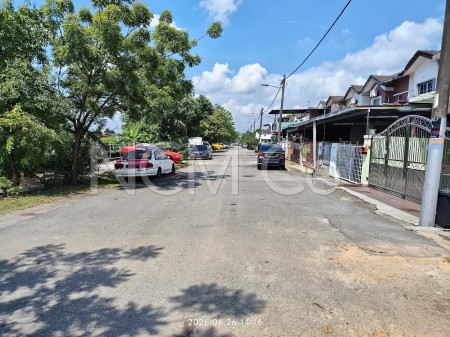 Terrace House for Auction