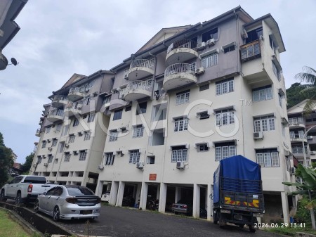 Apartment for Auction
