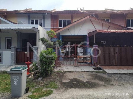 Terrace House for Auction